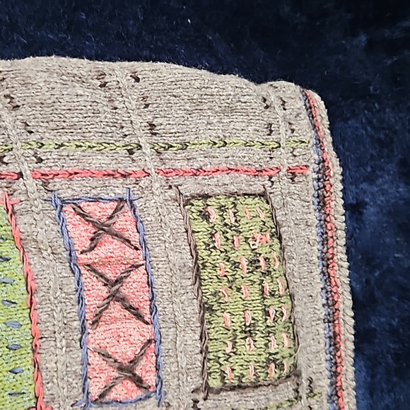 Knit sweater vest - Picture 5 of 11